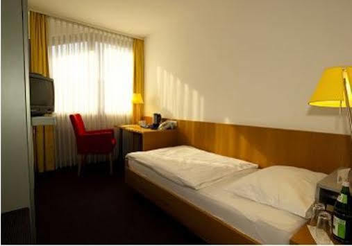 Hotel Spenerhaus Frankfurt am Main Buitenkant foto